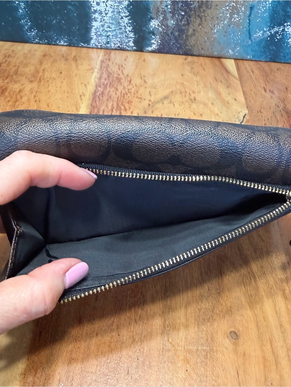 Coach Classic Peyton Signature Envelope Tri-Fold Checkbook Wallet Chocolate Brow - Picture 11 of 14
